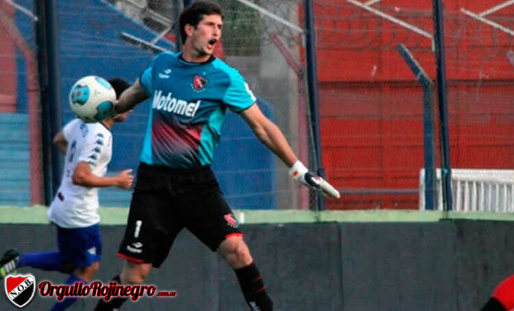 Arquero se busca